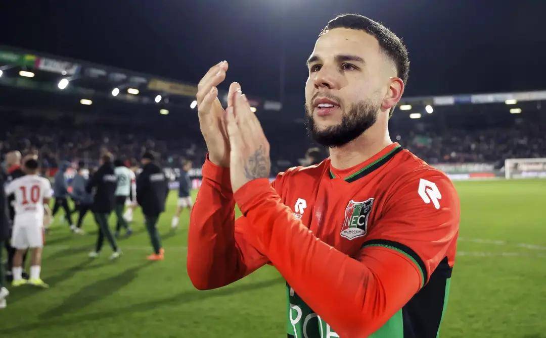 保持了更高 保持了更高